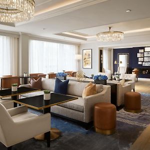 Kamer voor Auditieve Handicap "Fairmont" met een King Size Bed